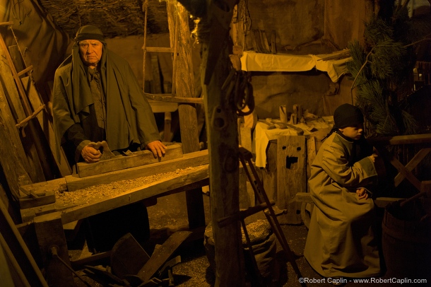 Real Human Nativity Scene in Linyola, Spain. </p><br />
<p>Photo © Robert Caplin